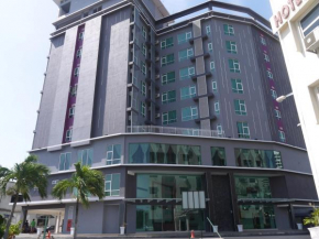 Гостиница MidCity Hotel Melaka  Мелака